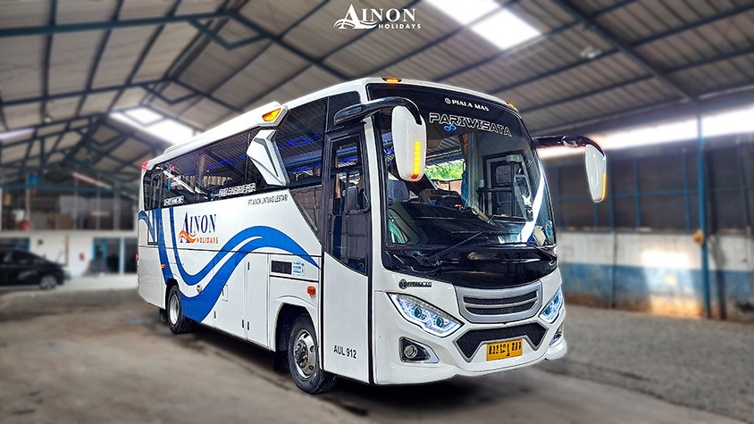 medium-bus-39-seat-1